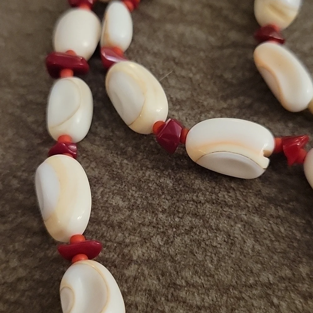 VTG Estate Coral Beaded Necklace